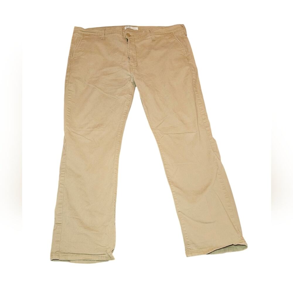 42x32 Signature Gold by Levi Strauss Straight Legged men's jeans, tan color